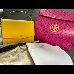 Tory Burch Robinson Floral shoulder bag in Lemon Drop NWOT